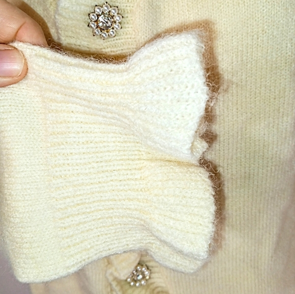 Ecowish Cream Ruffle Pearl & Rhinestone Button Womens Long Sleeve Sweater Size S - Picture 5 of 10